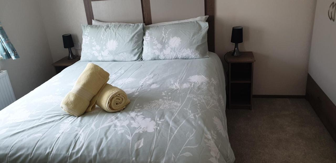 Lakeside Cotswold Holiday Home Cirencester Exteriér fotografie