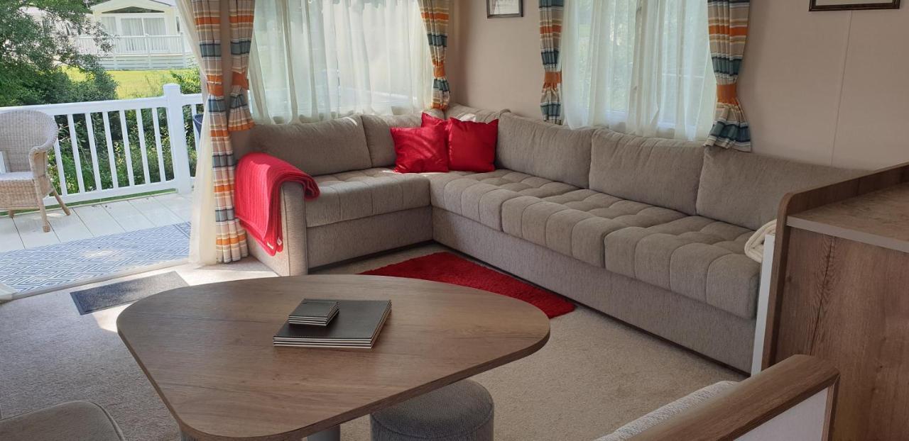 Lakeside Cotswold Holiday Home Cirencester Exteriér fotografie