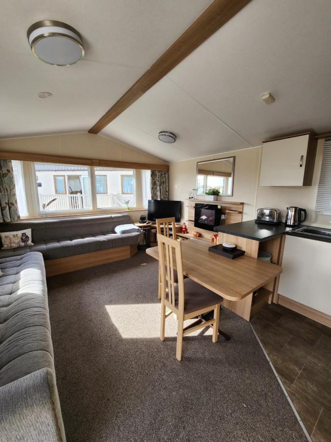 Lakeside Cotswold Holiday Home Cirencester Exteriér fotografie