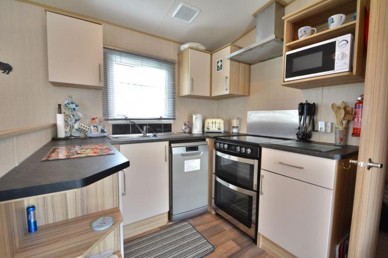 Lakeside Cotswold Holiday Home Cirencester Exteriér fotografie