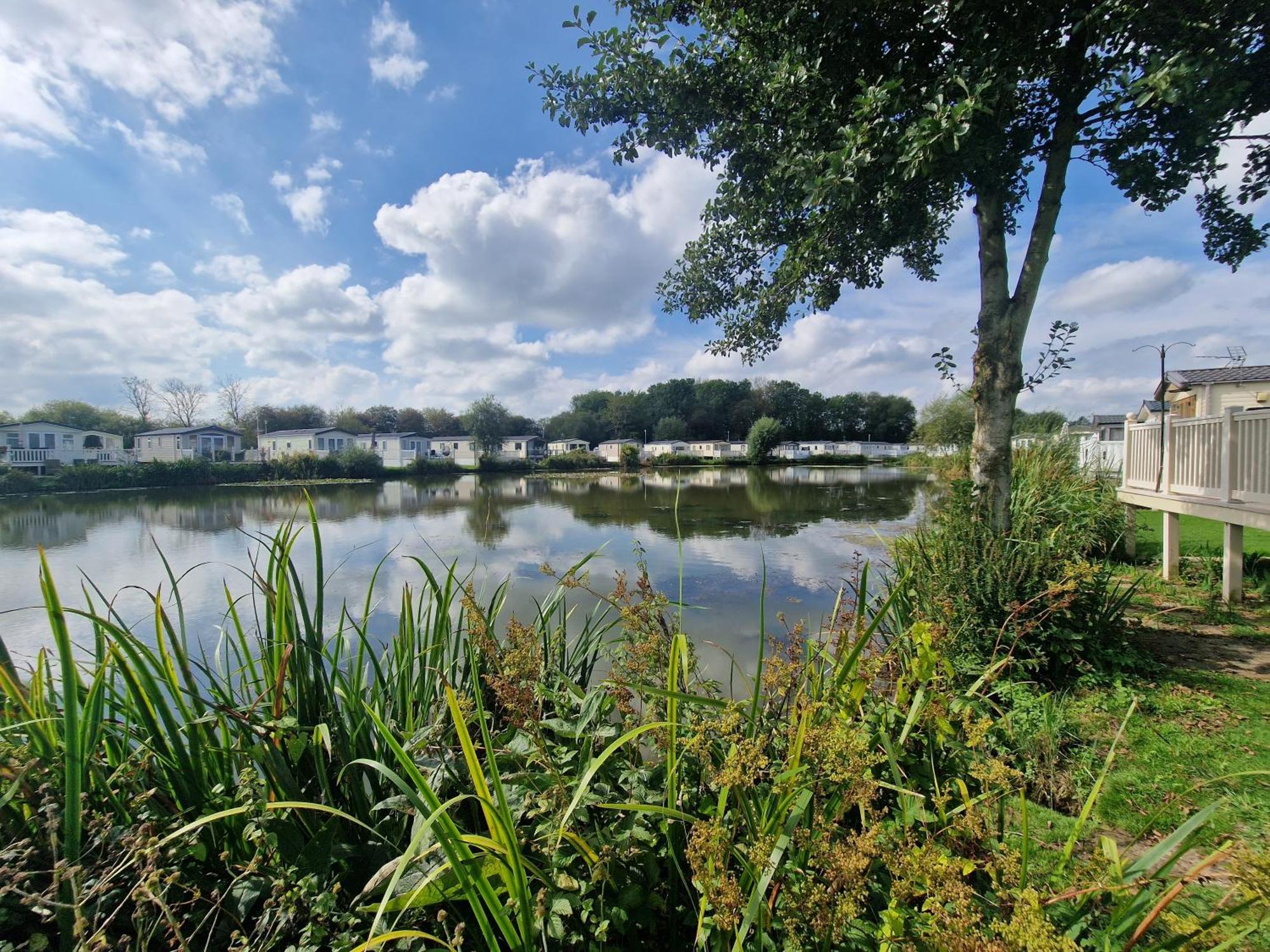 Lakeside Cotswold Holiday Home Cirencester Exteriér fotografie