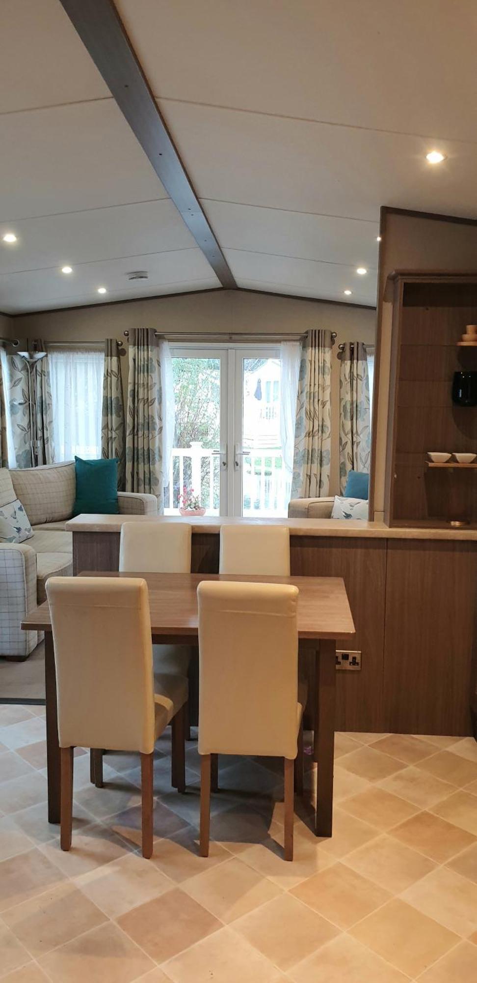 Lakeside Cotswold Holiday Home Cirencester Pokoj fotografie