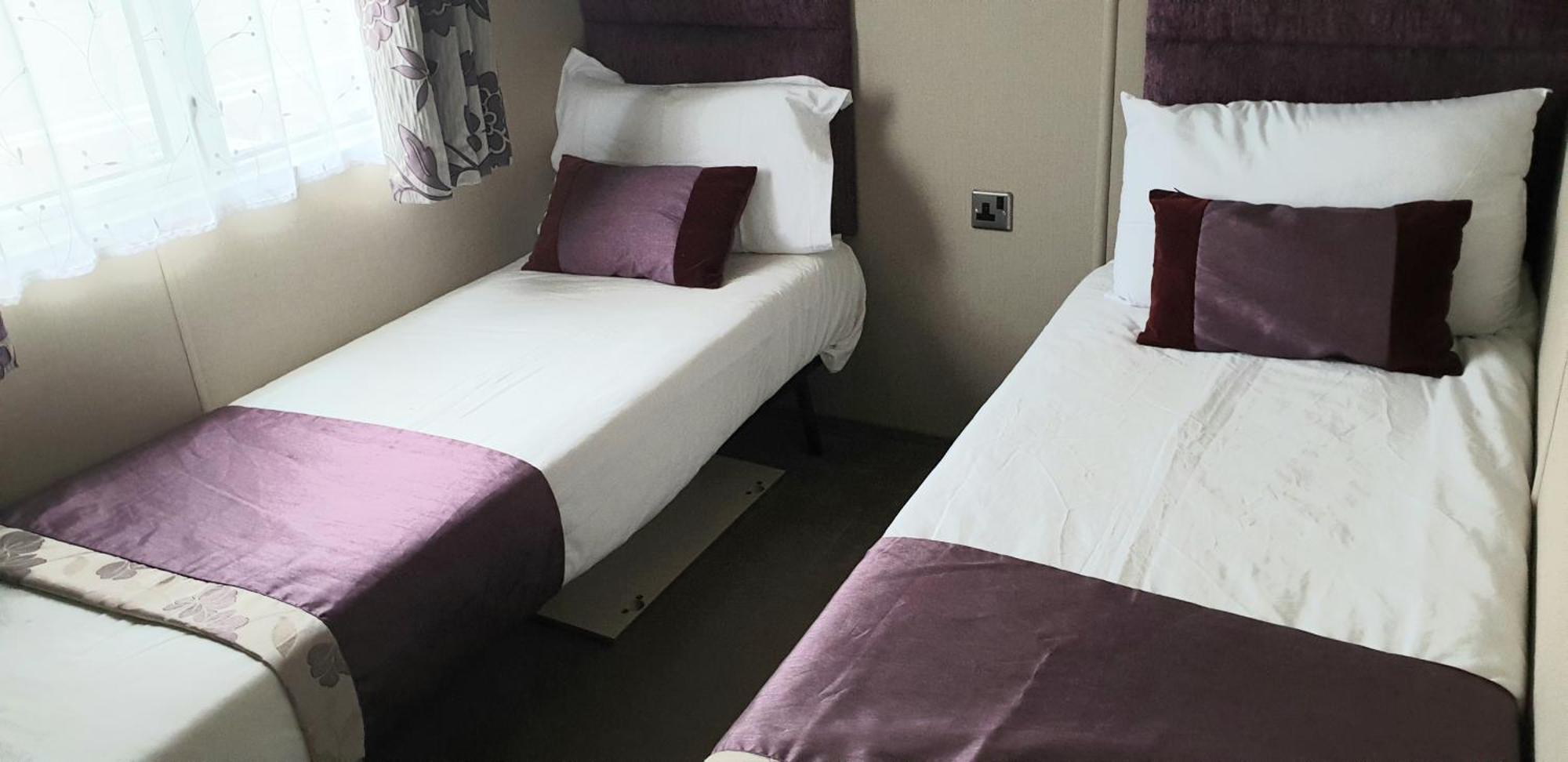 Lakeside Cotswold Holiday Home Cirencester Pokoj fotografie